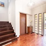 Villa, 500m From The By House And People Amorosa