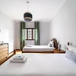 Vakantiehuis Villa, 500m From The By House And People Amorosa