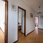 Vakantiehuis Villa, 500m From The By House And People