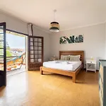 Vakantiehuis Villa, 500m From The By House And People