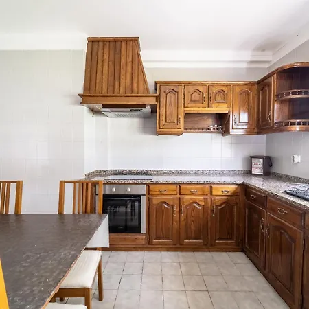 Villa, 500m From The By House And People *