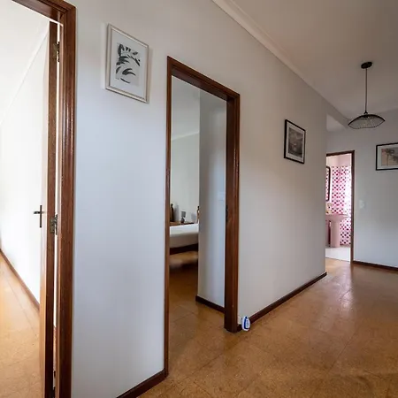 Vakantiehuis Villa, 500m From The By House And People
