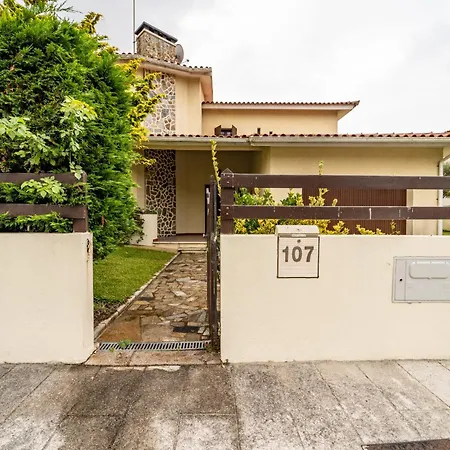 Villa, 500m From The By House And People