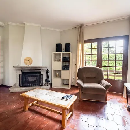 Nyaraló Villa, 500m From The By House And People