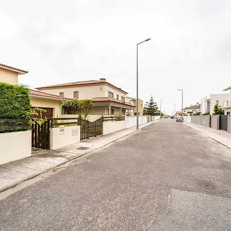 Vakantiehuis Villa, 500m From The By House And People Amorosa