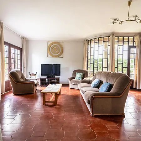 Nyaraló Villa, 500m From The By House And People