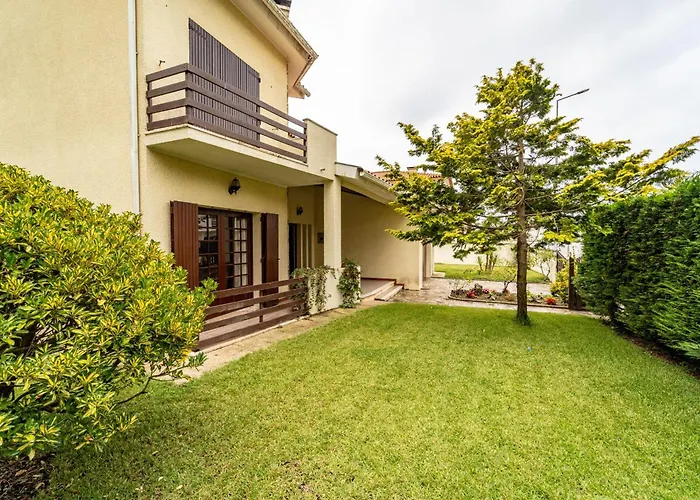 Villa, 500m From The By House And People