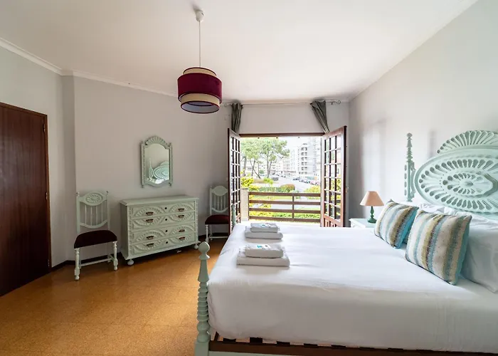 Villa, 500m From The By House And People Amorosa