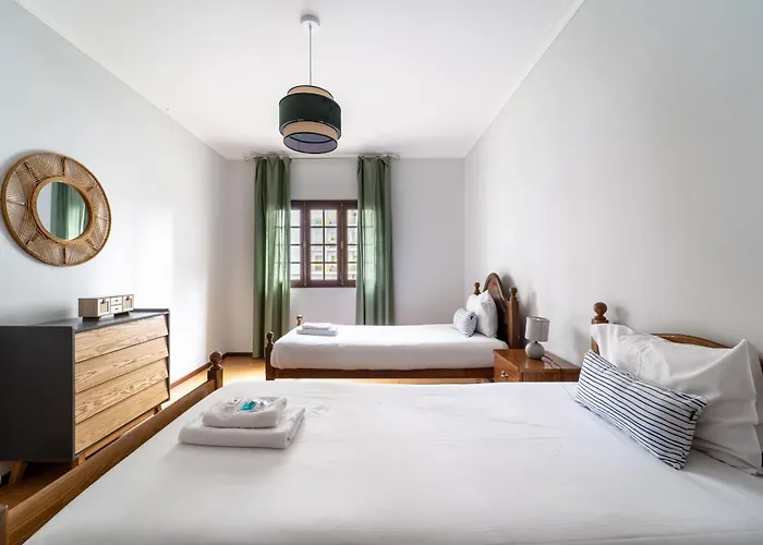 Semesterbostad Villa, 500m From The By House And People Amorosa