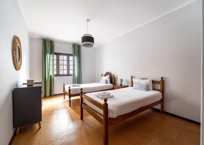 Villa, 500m From The By House And People Vakantiehuis *