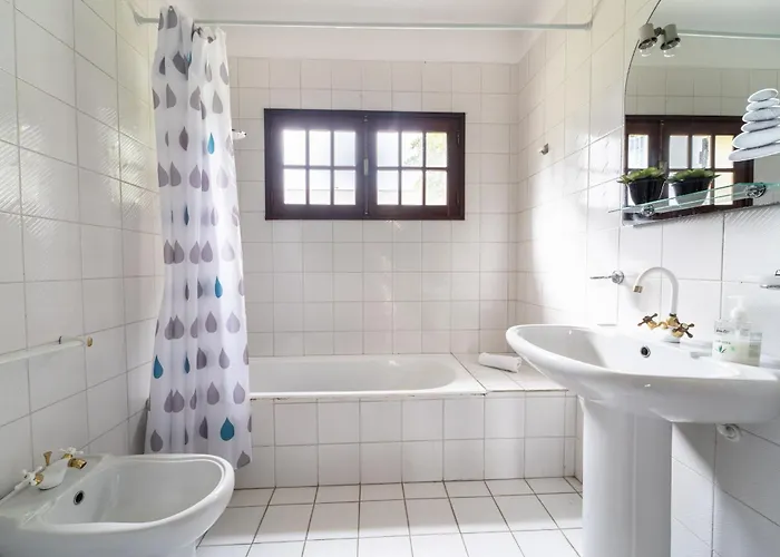 Villa, 500m From The By House And People Vakantiehuis Amorosa