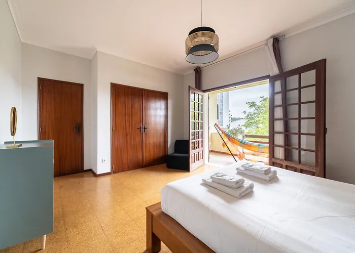 Vakantiehuis Villa, 500m From The By House And People *