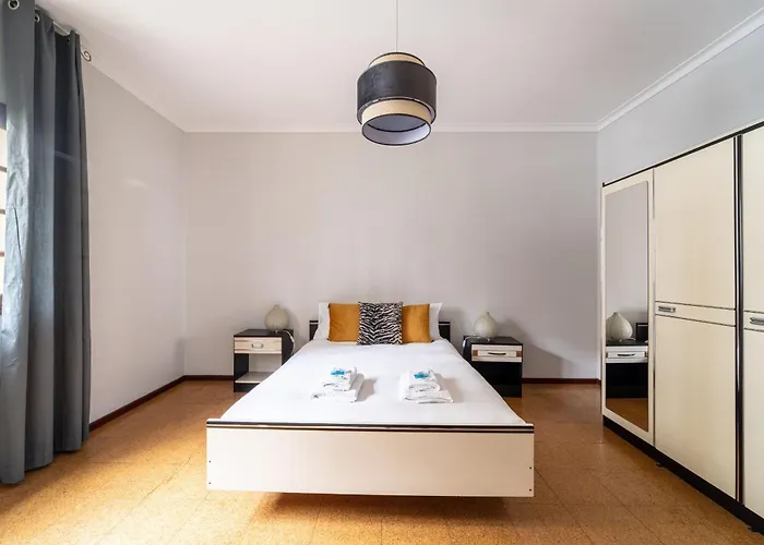 Vakantiehuis Villa, 500m From The By House And People *