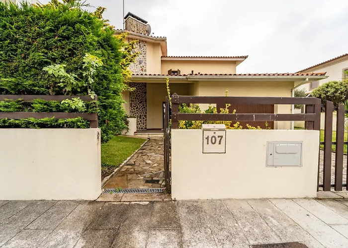 Villa, 500m From The By House And People