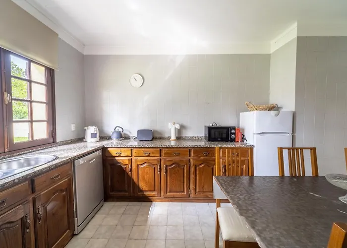 Semesterbostad Villa, 500m From The By House And People Amorosa