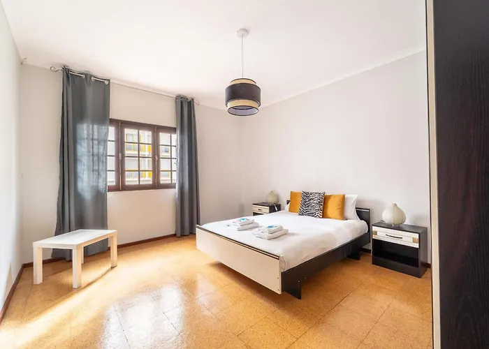 Vakantiehuis Villa, 500m From The By House And People *