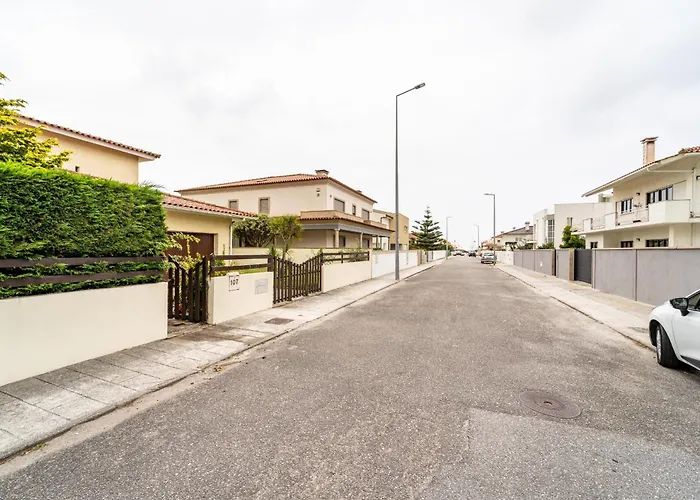 Vakantiehuis Villa, 500m From The By House And People Amorosa