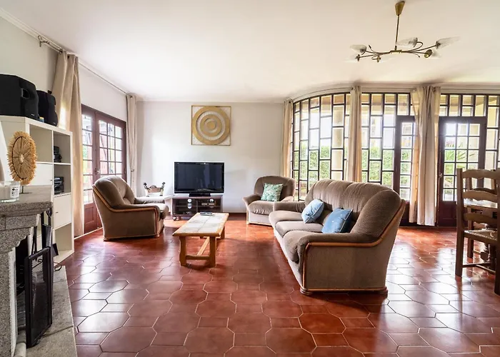 Semesterbostad Villa, 500m From The By House And People