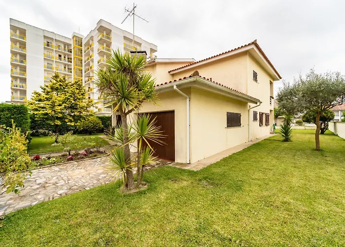 Villa, 500m From The By House And People Vakantiehuis Amorosa