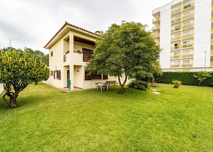 Semesterbostad Villa, 500m From The By House And People Amorosa